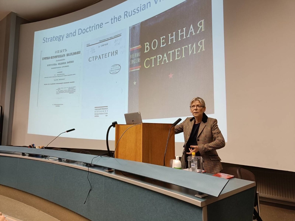 Associate Professor Gudrun Persson from Sweden visits Russia Group in Santahamina